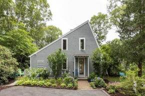 Stay On The Cape Vacation Rentals: Contemporary Saltbox In New Seabury